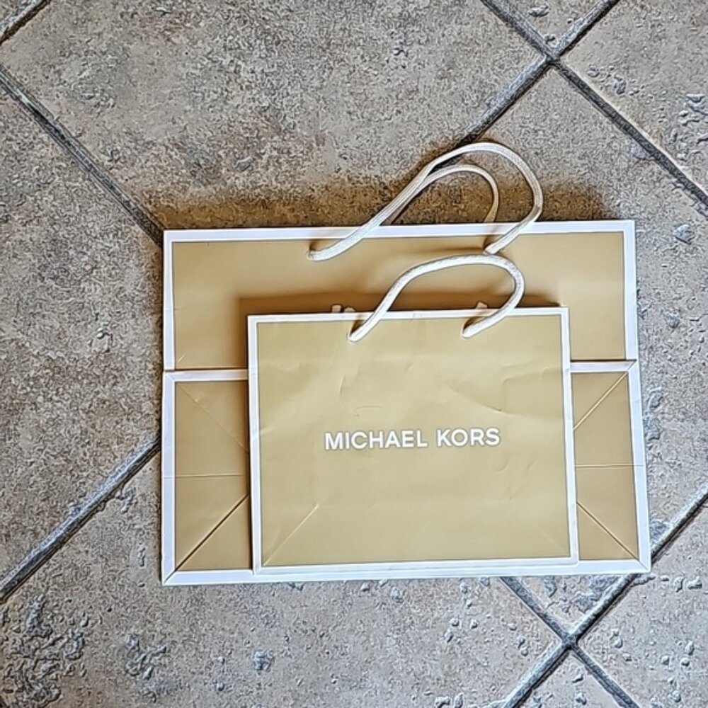 2 20$ Michael Kors gift shopping bags